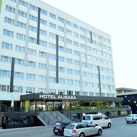 Hotel Ali Baba Humenné Eksteriør billede