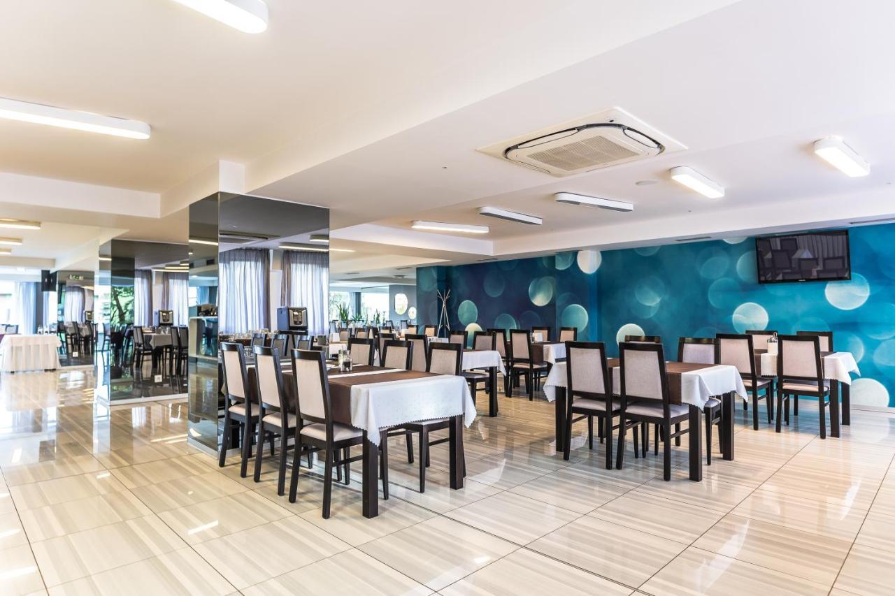 Hotel Ali Baba Humenné Eksteriør billede